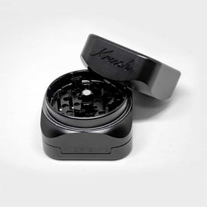 Krush Kube 3 Molinillo de Hierbas Secas Negro Abierto